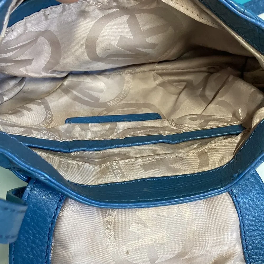 Michael Kors Blue Leather Small Crossbody Bag 6' X 8